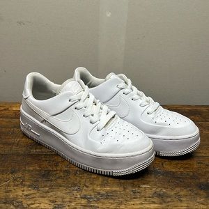 Nike Air Force 1 Sage Low Triple White AF1